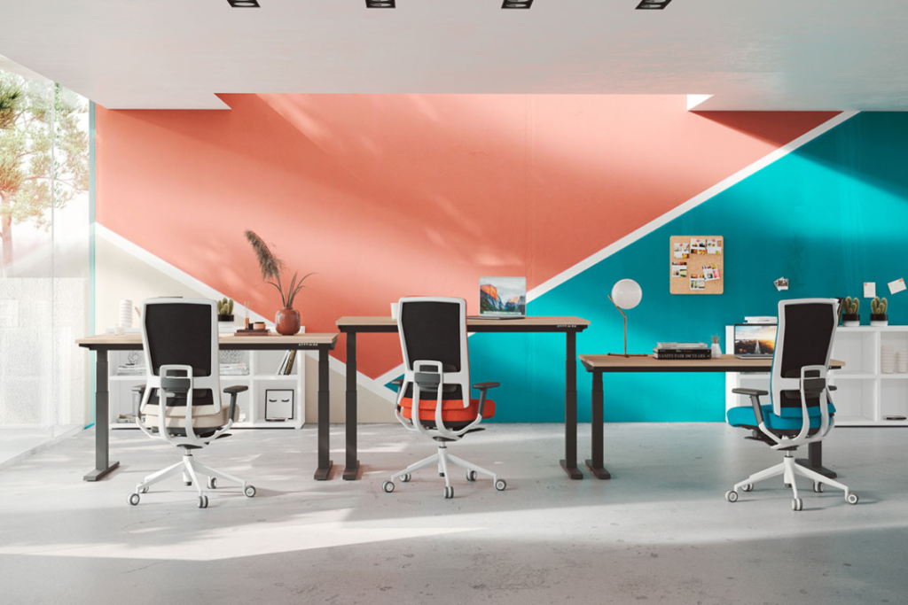 height adjustable desk in Dubai | Studio WB