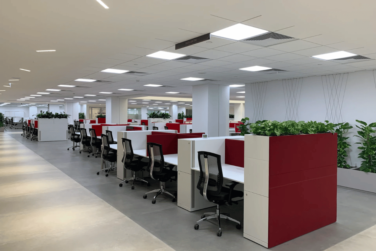 Best Office Interior Furniture in Dubai | Workspace Guide